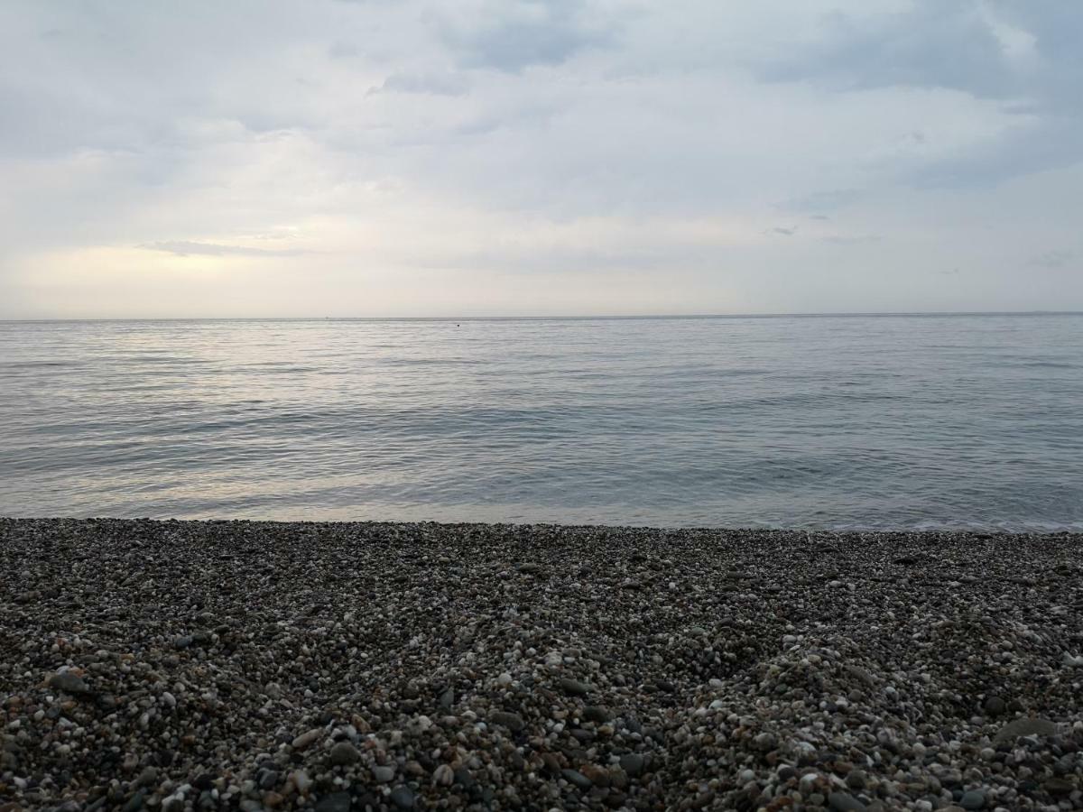 Villa Amelie Fondachello  Εξωτερικό φωτογραφία